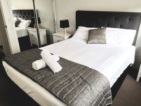 Broadbeach Private Apt With CHA - Accommodation Directory 2