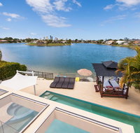 Broadbeach Waterfront Holiday House - Accommodation Directory