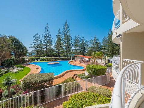 Burleigh Surf Apartments - Accommodation Directory 2