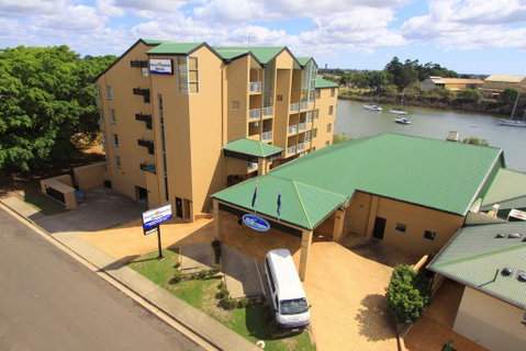 Burnett Riverside Hotel - Accommodation Directory 0
