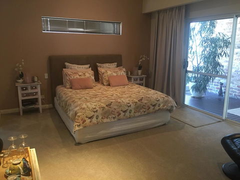 Burns Beach Bed And Shower - Accommodation Directory 1