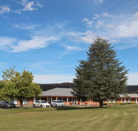 Bushman's Motor Inn - Accommodation Directory