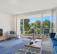 Bushwalk To The Beach From A Tranquil Apartment - Accommodation Directory