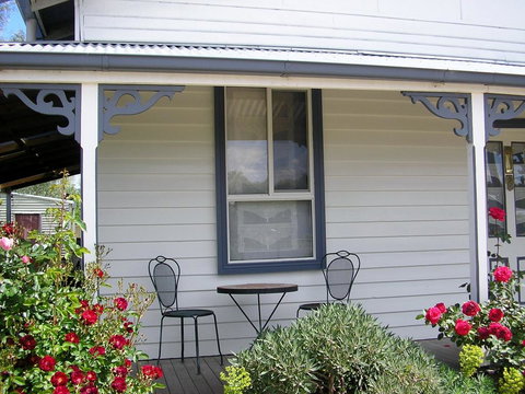 C & A's Cottage - Accommodation Directory 2