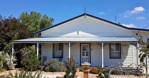 C & A's Cottage - Accommodation Directory 1