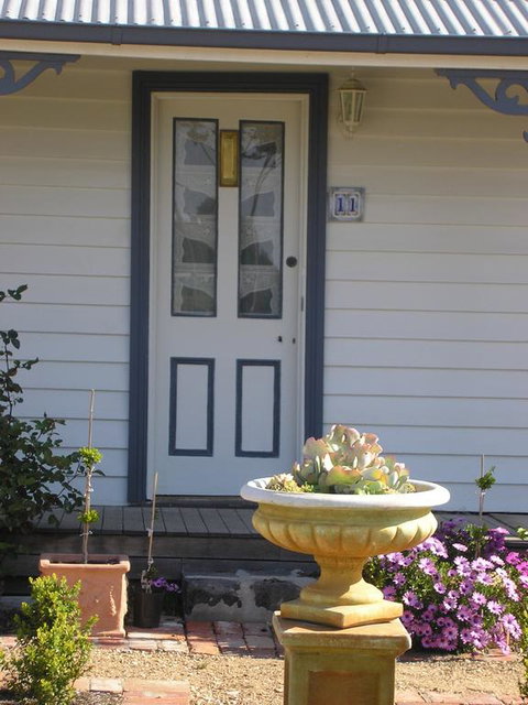 C & A's Cottage - Accommodation Directory 3