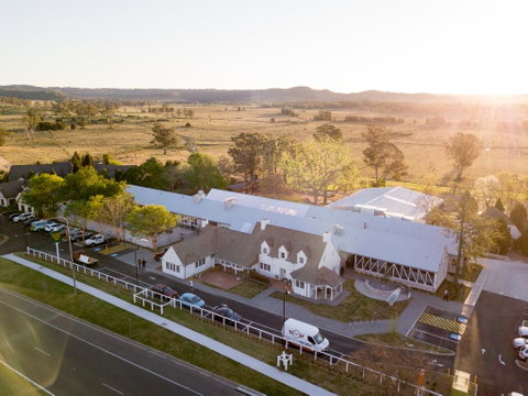 Camden Valley Inn - Accommodation Directory 0