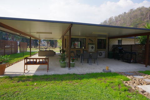 Canungra Valley Cottage - Accommodation Directory 1