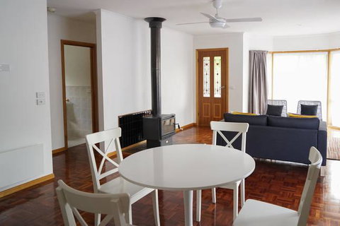 Canyon Walk House & Unit - Accommodation Directory 2