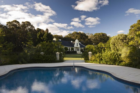 Cape Lodge - Accommodation Directory 1