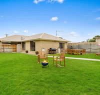 CAPEL Family Home large yard close to beach - Accommodation Directory