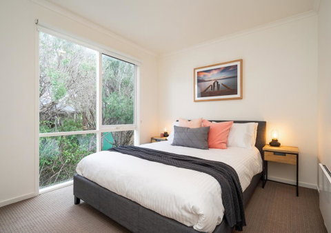 Capri House - Accommodation Directory 3