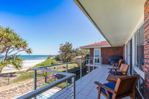 Captain's Quarters - Accommodation Directory 2