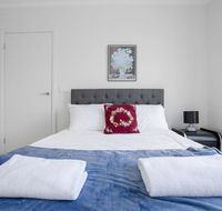 Captivating large 4BRNarre Warren - Accommodation Directory