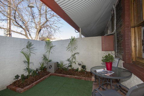 Carrington Charm - CBD - WiFi - Parking - Accommodation Directory 1