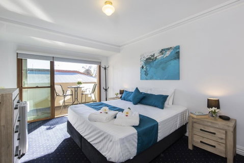 Carrington Charm - CBD - WiFi - Parking - Accommodation Directory 0