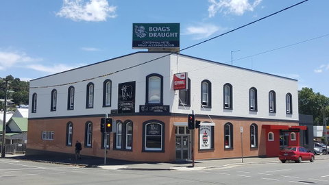 Centennial Inn On Bathurst - Accommodation Directory 0
