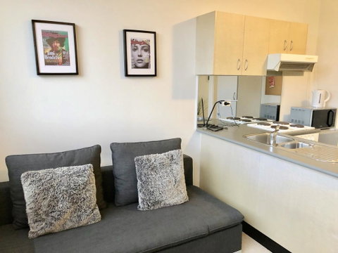 Central Station - 1 Bedroom Apt With View - Accommodation Directory 1