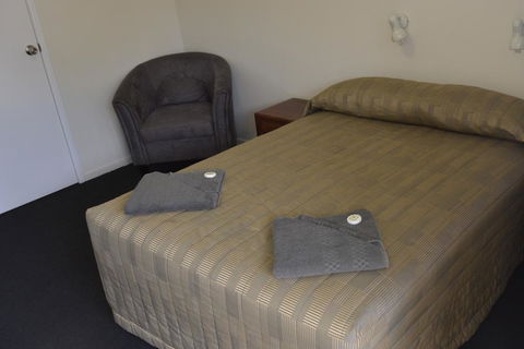 Charleville Waltzing Matilda Motor Inn - Accommodation Directory 3