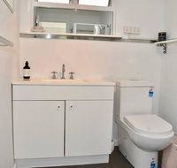 Charming 1 Bedroom Apartment in Leafy Green Hawthorn - Accommodation Directory