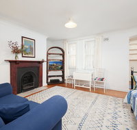 Charming Centrally Located 2 Bedroom Accommodation - Accommodation Directory