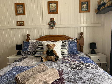 Cherry Blossom Cottage - Accommodation Directory 0