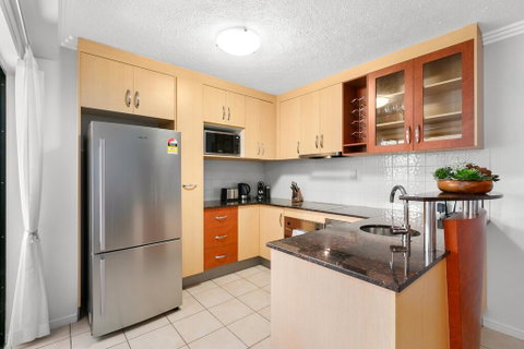 Chic City Apartment With Waterfront Views - Accommodation Directory 2