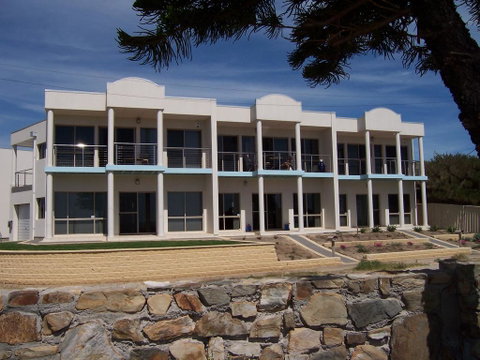 Christies Seahorse Holiday Townhouses - Accommodation Directory 0