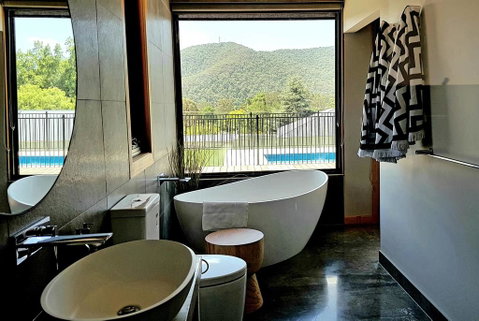 Christina's Luxury Retreat - Accommodation Directory 3