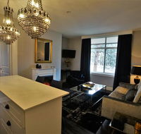 City Life Apartment-full kitchen  separate bedroom - Accommodation Directory