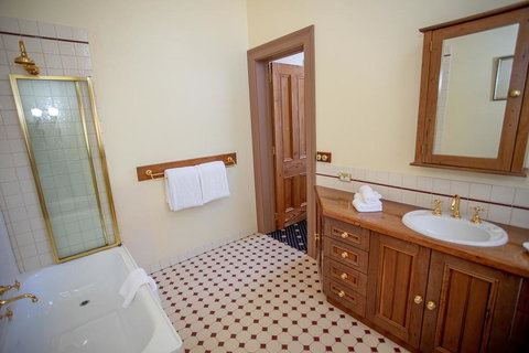 Clocktower Suites - Accommodation Directory 2