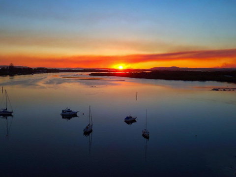 Close To The Main Surf Beach - Accommodation Directory 3