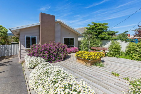 CLOUD NINE - ROSEBUD - Accommodation Directory 0