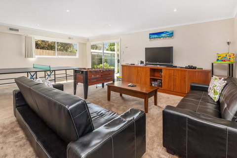 CLOUD NINE - ROSEBUD - Accommodation Directory 2