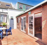 Clover Free Car Parking Hostel - Accommodation Directory