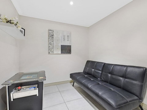 Coast Luxury Apartment 21 - Accommodation Directory 2