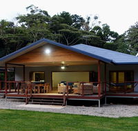 Coconut Beach House - Accommodation Directory