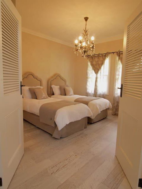 Collins Cottage - Accommodation Directory 3