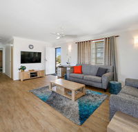 Comfy  Cosy Upstairs - Accommodation Directory