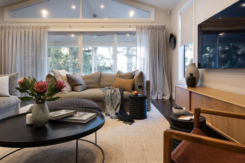 Cooinda - Accommodation Directory 1