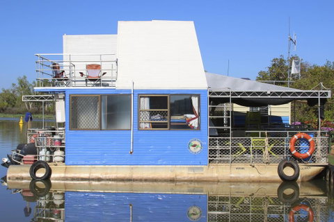 Corroboree Houseboats - Accommodation Directory 1