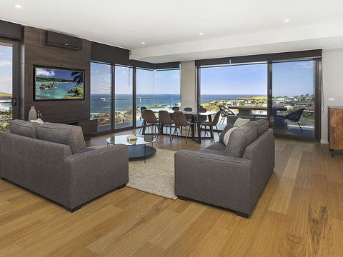 Cosmopolitan@SoHo - Accommodation Directory 0