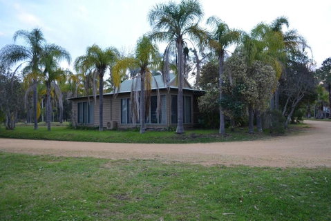 Cottage Port Stephens / Swan Bay, NSW - Accommodation Directory 1