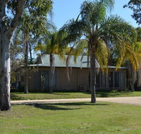 Cottage Port Stephens / Swan Bay NSW - Accommodation Directory