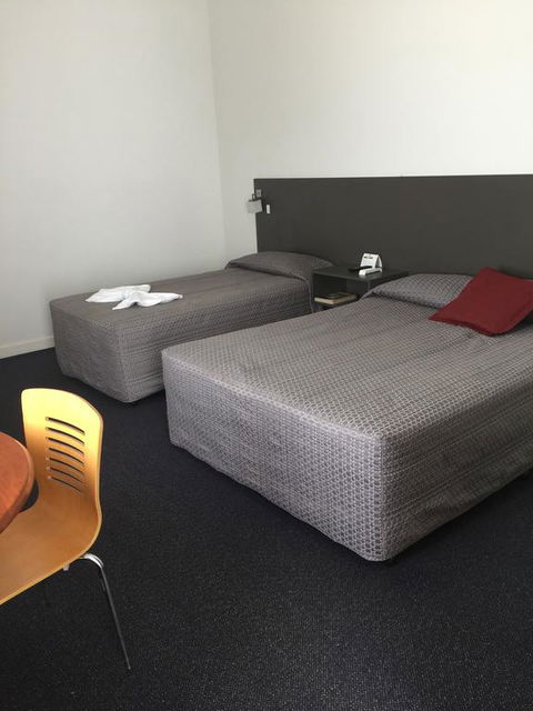 Country Roads Motor Inn Dysart - Accommodation Directory 3