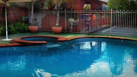 Courtyard Motor Inn - Accommodation Directory 3