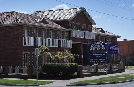 Courtyard Motor Inn - Accommodation Directory 0