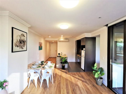 Cozy Spacious Home In Sydney Olympic Park - Accommodation Directory 3
