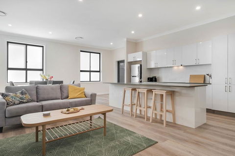Crooked Lane Apartment - Accommodation Directory 0