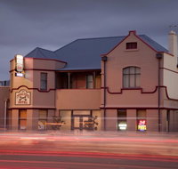 Cross Keys Hotel - Accommodation Directory